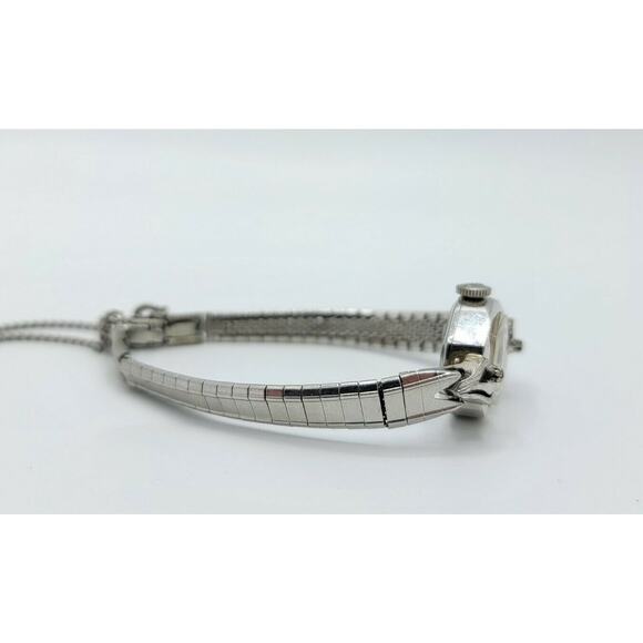 Ladies Gruen Precision 10k R.G.P. Bezel Diamond Accents 17J Manual Wind Watch - Picture 9 of 10